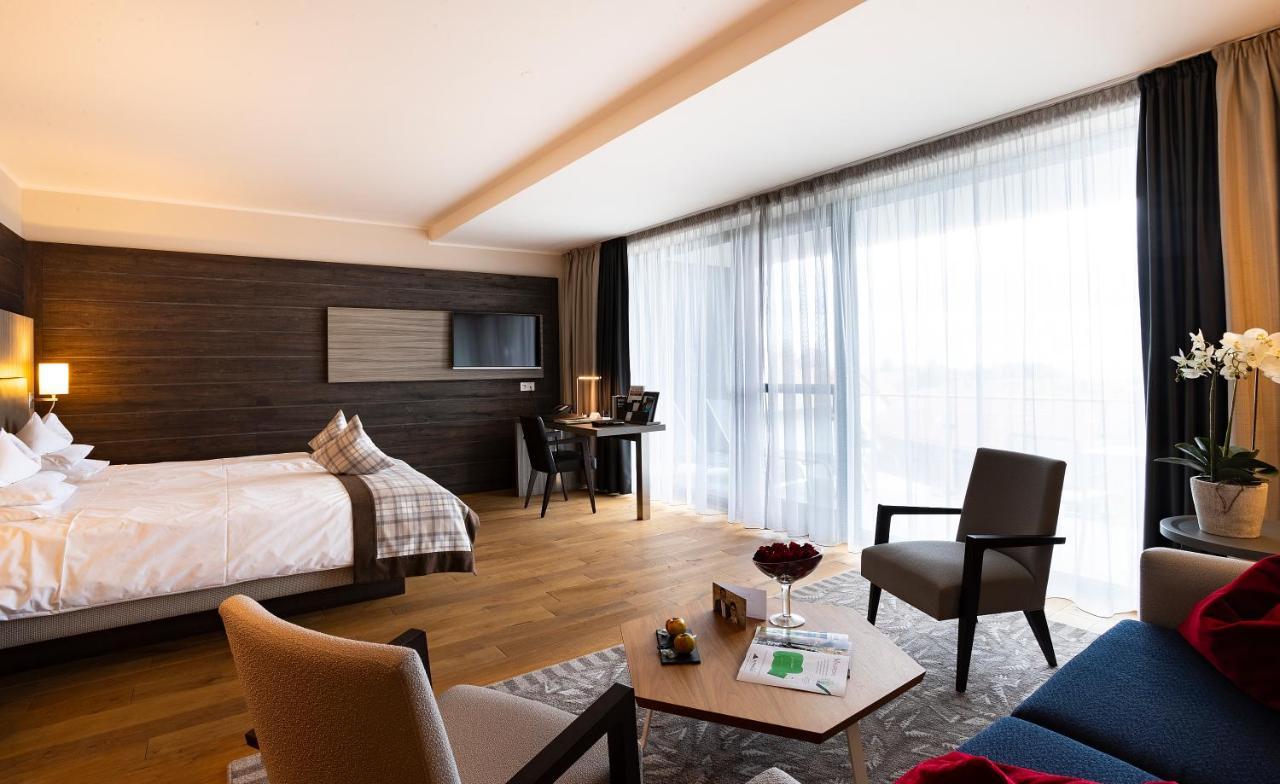 Bio- Und Wellnesshotel Alpenblick Hoechenschwand Exterior photo